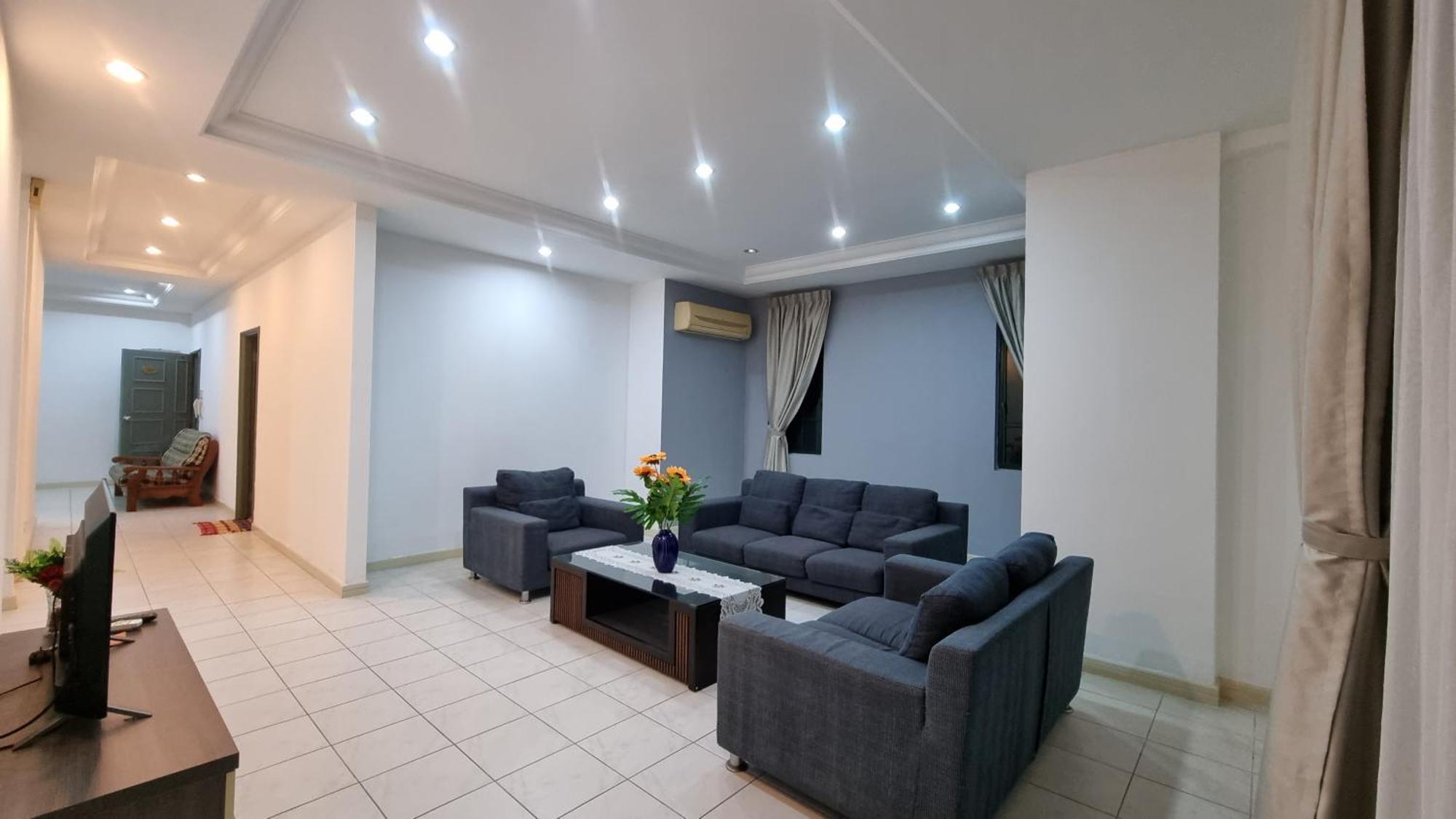Kenyalang Emerald Riverine Resort Homestay 古晋 外观 照片